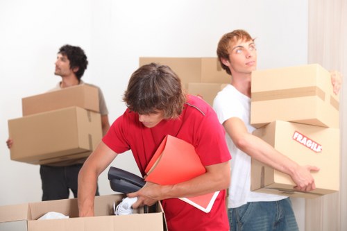 Flexible self storage Brompton rates for households and local businesses